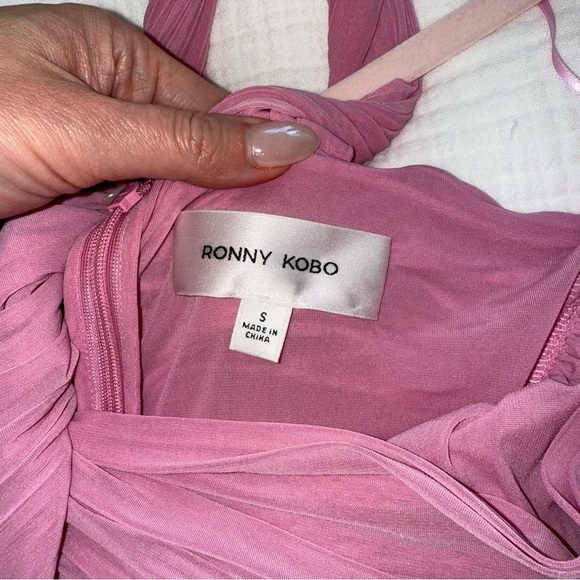 Ronny Kobo Izel dress in carnation - Picture 3 of 5